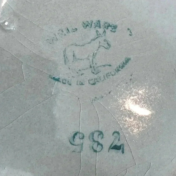 Weil Ware California Pottery Scalloped Edge Dish - Picture 10 of 11